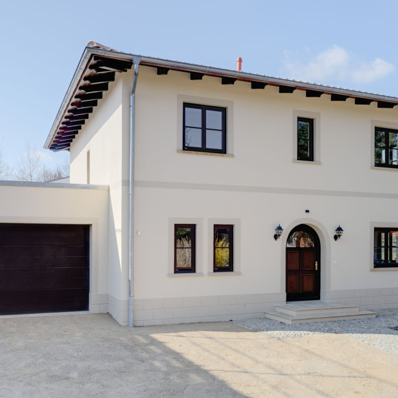 Einfamilienhaus mit Garage